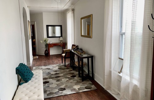 Morgantown Apartment | Perfectly Located Downtown Suite- 3 Queen Beds - Close to WVU