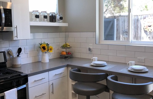 University Heights House | Perfectly located, Modern, custom built casita w/AC & rooftop igloo sunset deck