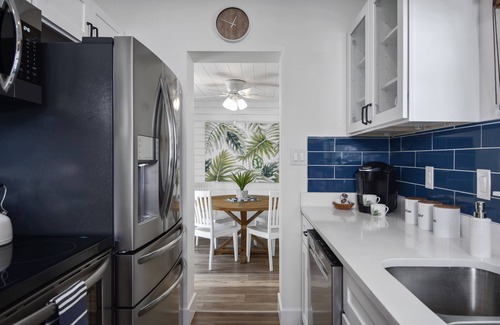 Dunedin Cottage | Perfectly Located Palms Cottage Dunedin