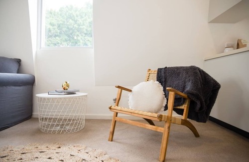 Pyrmont Apartment | Perfectly Pyrmont Sun drenched Nordic Simplicity