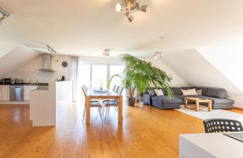 Adelsdorf Apartment | Perfekt für Gruppen, Familien & Geschäftsreisende - Nähe Bamberg & Erlangen