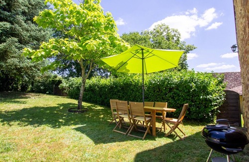 Saint-Avit-Senieur Cottage | Périgord house with pool, 7 pers, garden, fireplace