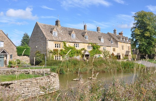 Lower Slaughter Cottage | Period cottage in idyllic riverside location in prime Cotswolds village