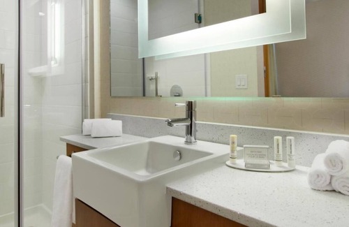 Addicks Apartment | Perla Park Ten located in Katy Houston, short term & Long-term stays.
