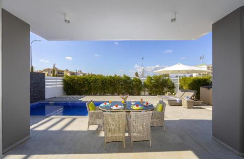 Pernera Villa | Pernera Beach Villa