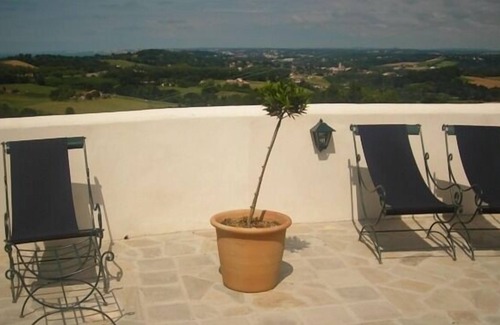 Behobie Cottage | Peroch-Baita guesthouse from 2 to 4 pers Bed and Breakfast sea view 4km beach
