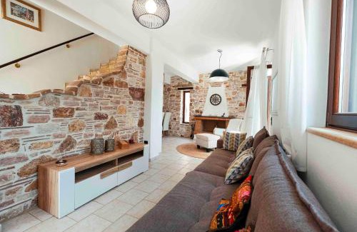 Kompi Villa | Peroulia Stone Villa Koroni - Grèce, Péloponnèse