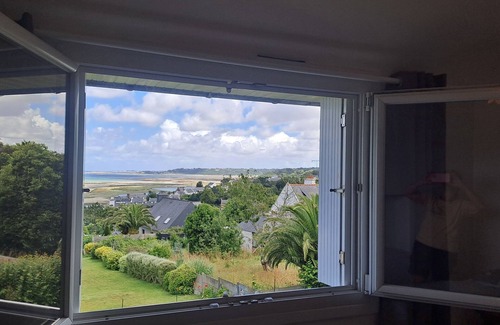 Saint-Quay-Perros House | PERROS-GUIREC, 400m away, PANORAMIC VIEW, 2/6 person "Ti Mariana