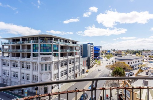 Perth Central Business District Apartment | Perth West End Apartment 406