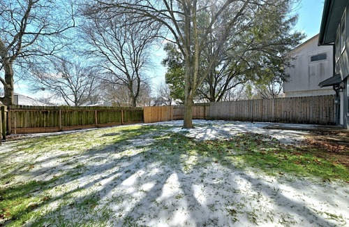 Pflugerville House | Pet & Family-Friendly | Newly Remodeled 3BR/2.5BA | Close to i35, Park, Trails