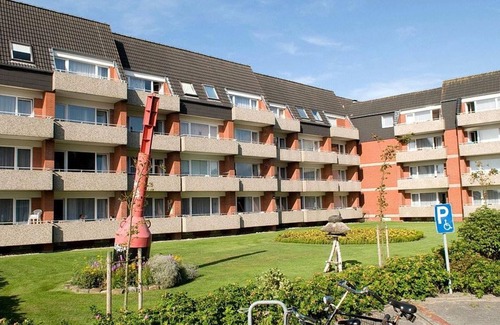 Borkum Apartment | Pet-free top floor vacation apartment with great, sunny balcony on Borkum - Holiday Residenz