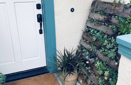 Oceano Condo | Pet Friendly 2 Bedroom Condo Walk To The Beach