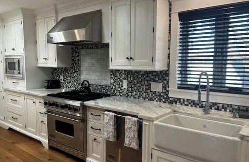 Maple-Ash House | Pet-Friendly 2Bed/2Bath Modern Farmhouse with Steam Shower and High-End Kitchen