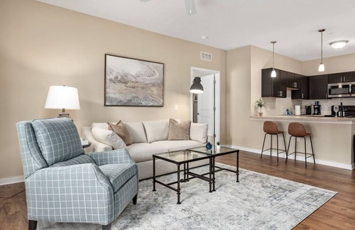 Westerville Apartment | Pet-Friendly 2BR On 1st Floor | Parking | W/D!
