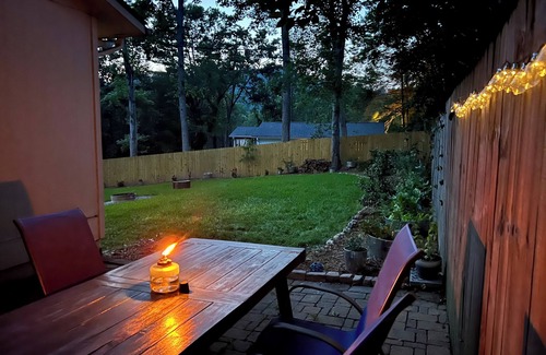 Royal Pines House | Pet friendly, 3-bedroom home, close to Asheville, WiFi & fully fenced backyard.