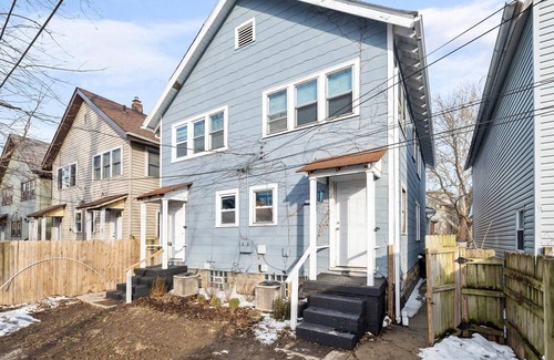 Glen Echo House | Pet-Friendly 3 BR Townhome near Short North!