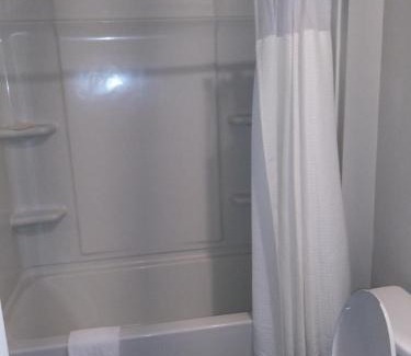Covington House | Pet Friendly 3Bed 2Bath Covington Cozy Hideaway