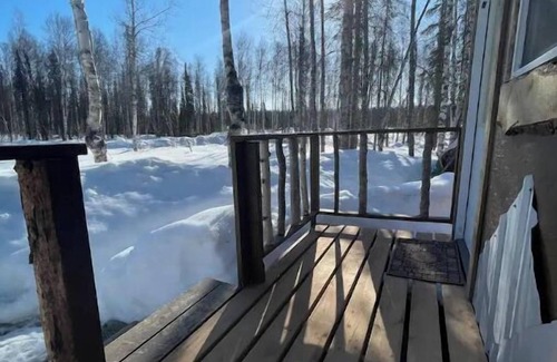 Willow Cabin | Pet friendly Alaska’s King Fisher Cabin 30 minutes from Talkeetna