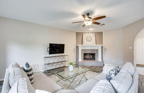 Allen House | Pet-Friendly Allen Home about 30 Mi to Dallas!