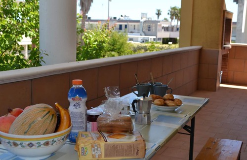 Torre dell'Orso Apartment | Pet-friendly Apartment Bilo per 4 a Torre dellOrso PT01 with A/C & Balcony
