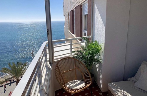 Torrevieja Apartment | Pet-Friendly Apartment 'Rumoholidays Luxury 3 bedrooms' with Sea View, Balcony, A/C & Wi-Fi