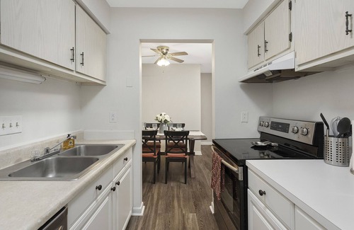 Hidden Valley Apartment | Pet Friendly Apartment in University area