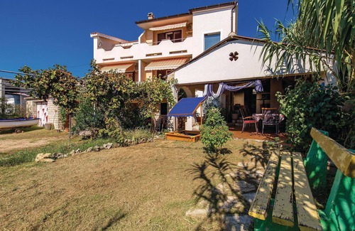 Dinjiska Apartment | Pet friendly apartment in Dinjiska