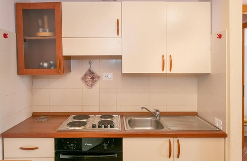 Bibbona Other | Pet-Friendly Apartment 'Family 2' - Studio Mezzanine with Shared Pool & Wi-Fi