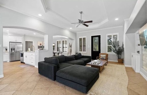 Austin House | Pet-Friendly Austin, TX Retreat - 15 mins from downtown