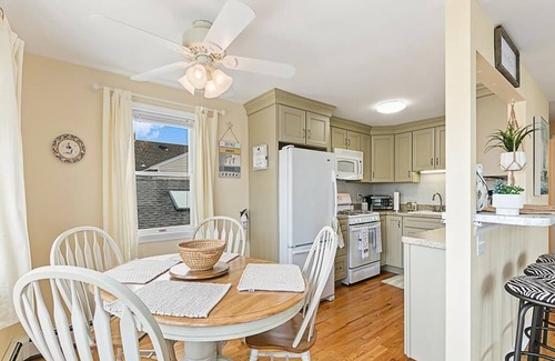 Ship Bottom House | Pet friendly. Bayside. Ship Bottom. Beach Badges. WIFI. High speed internet.