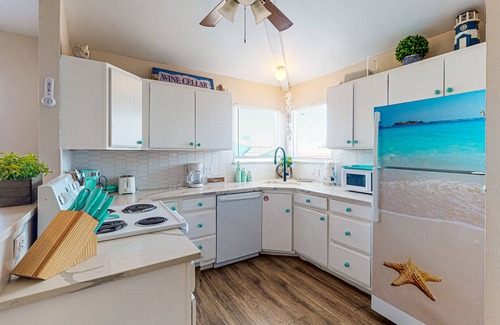 Sand Point House | Pet Friendly, Boardwalk, Glimpse of Ocean from Deck