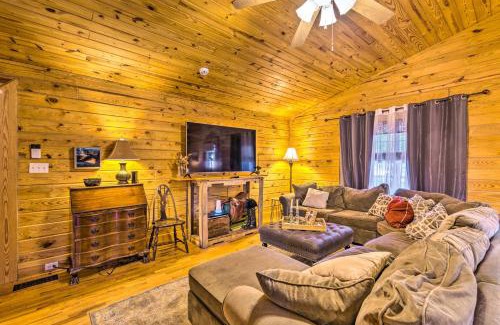 Cabot House | Pet-Friendly Cabot Cabin with Fenced Yard!