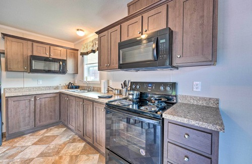 Cassopolis Cabin | Pet-Friendly Cassoplis Cabin, Close to Parks!