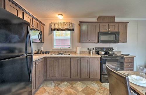 Cassopolis Cabin | Pet-Friendly Cassopolis Escape w/Lake Access