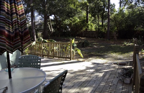 Kings Terrace House | Pet friendly Cottage with fenced yard!