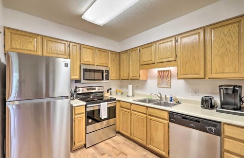 Flagstaff Apartment | Pet-Friendly Condo Less Than 1 Mile to Hikes and Golf!