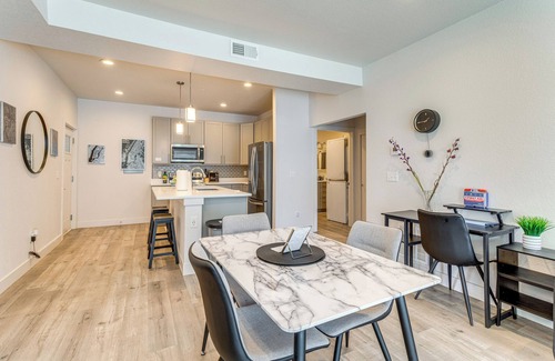 Meadow Hills Condo | Pet-Friendly Condo w/Balcony ~ 17 Mi to Denver