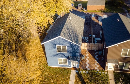 Duluth House | Pet Friendly, Fully Fenced Yard ☀️🌊🌾👙🐾