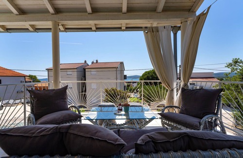 Sveti Filip i Jakov House | Pet friendly home in Sv.Filip i Jakov