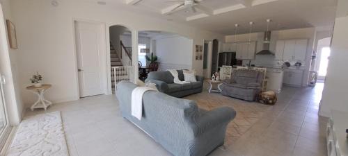 Green Cove Springs House | Pet Friendly Home Guest Suite
