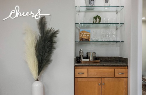 Tempe House | Pet Friendly, Heated pool $, BBQ, Poker Table