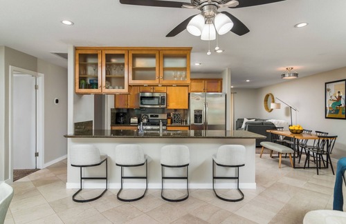 Tempe House | Pet Friendly, Heated pool $, BBQ, Poker Table