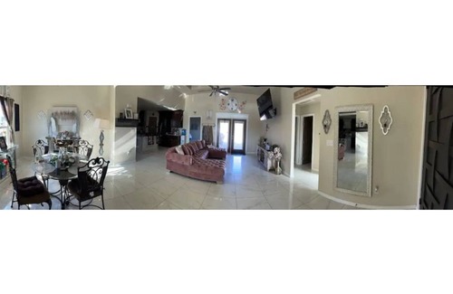 Eagle Pass House | Pet friendly home entering Eagle Pass