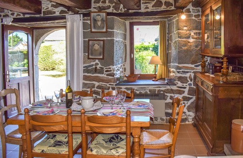 Saint-Connec House | Pet friendly home in Saint Connec