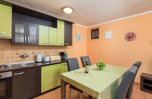 Jursici House | Pet friendly home in Bonasini