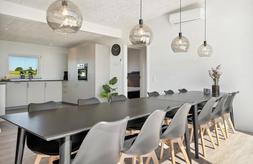 Hvidbjerg Strand House | Pet friendly home in Børkop with WiFi