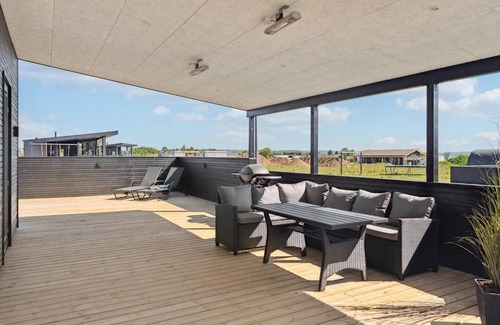 Hvidbjerg Strand House | Pet friendly home in Børkop with WiFi