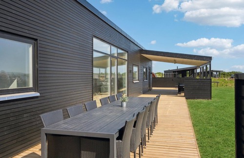 Hvidbjerg Strand House | Pet friendly home in Børkop with WiFi