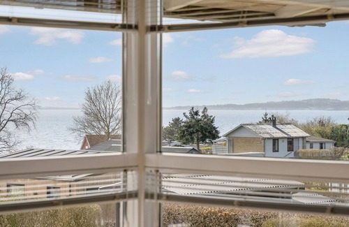 Egsmark Strand House | Pet friendly home in Ebeltoft with sauna