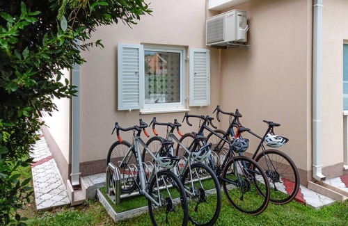 Citluk House | Pet friendly home in Karakasica